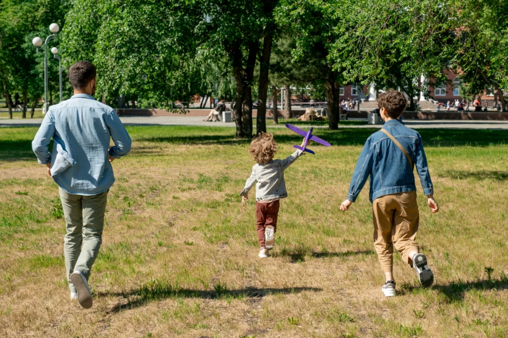 illustration jeu dans parc